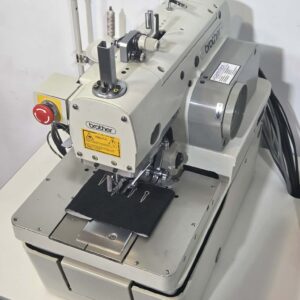 DZIURKARKA ODZIEŻOWA BROTHER RH-981A-02 - obrazek 3